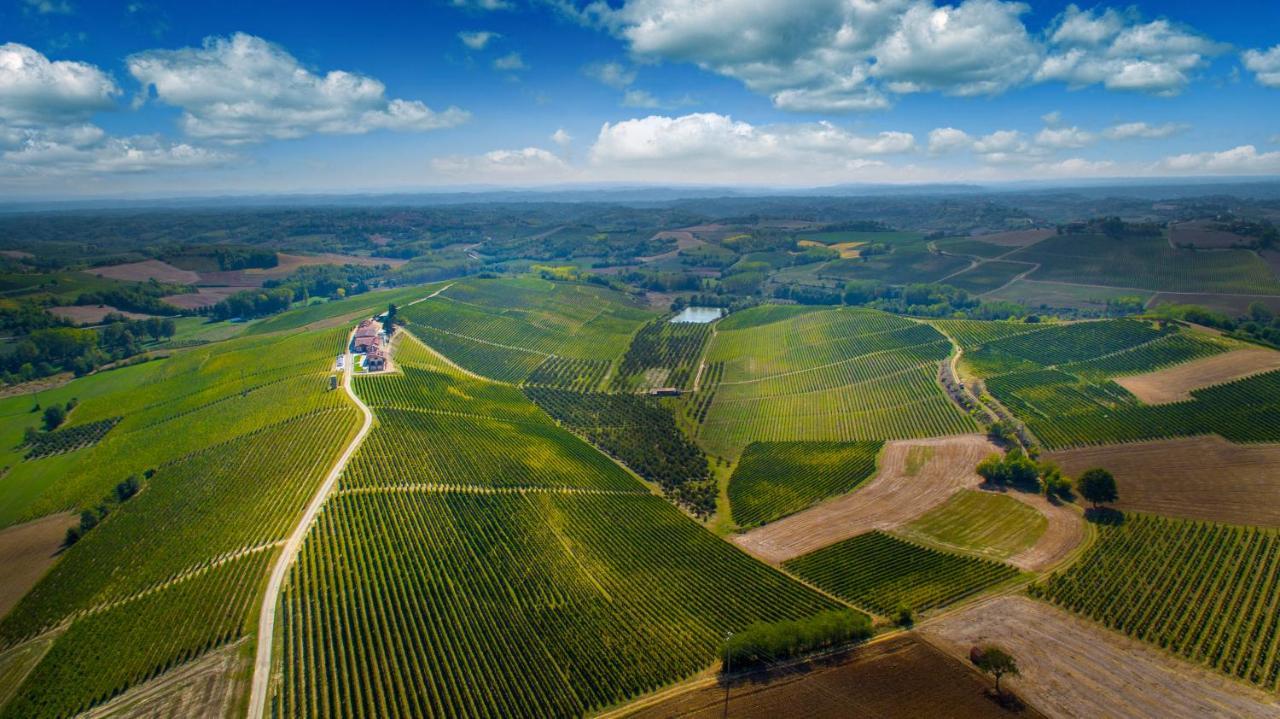 Montalbera Wine Suites Montemagno  Εξωτερικό φωτογραφία